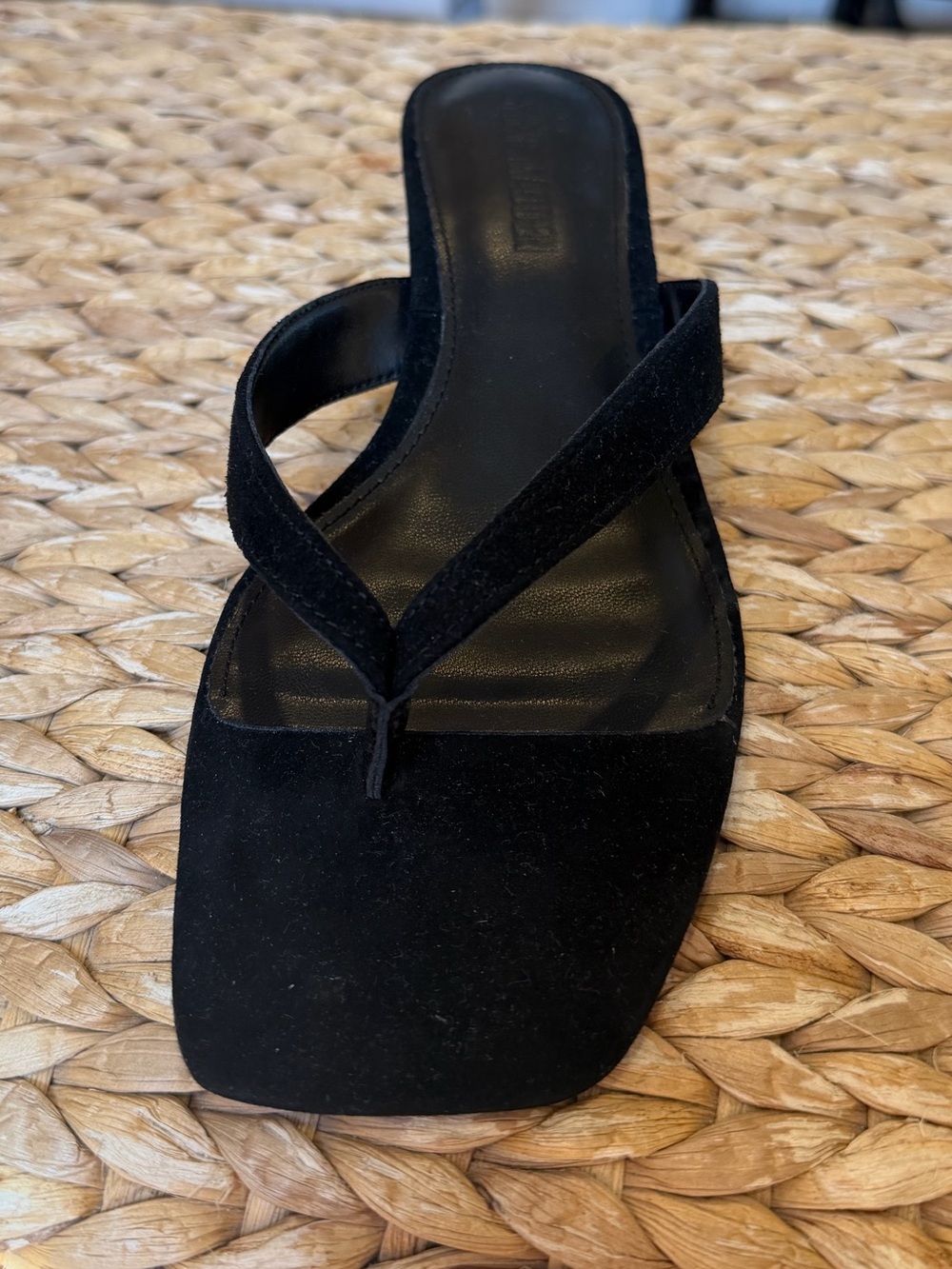 Tracie Black Suede Thong Strap Kitten Heels |STEVE MADDEN - Picture 5 of 5